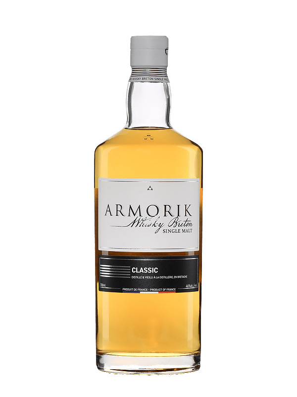 ARMORIK Classic Bio - secondary image - 50 essential whiskies